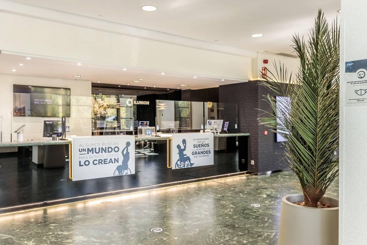 Empfang ilunion pio xii Hotel ILUNION Pío XII Madrid